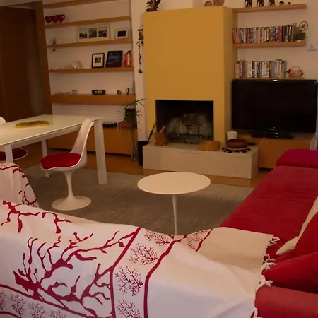 Casa Rossi アパート ペザロ